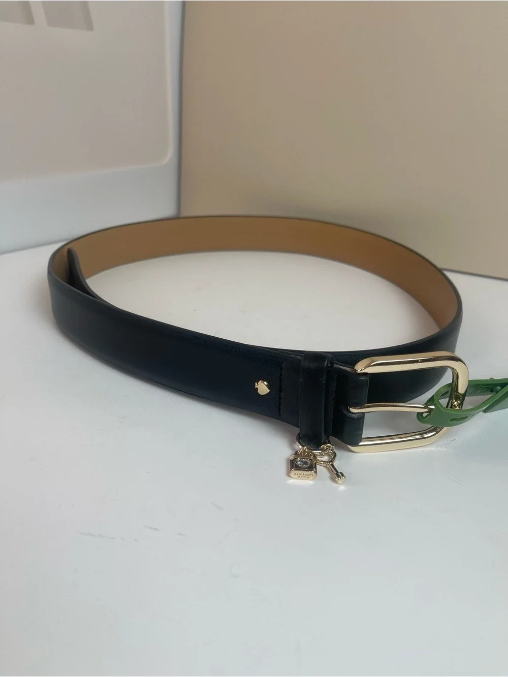 NWT Kate Spade New York Genuine Leather Belt with Lock and Key Charm Sz M Black